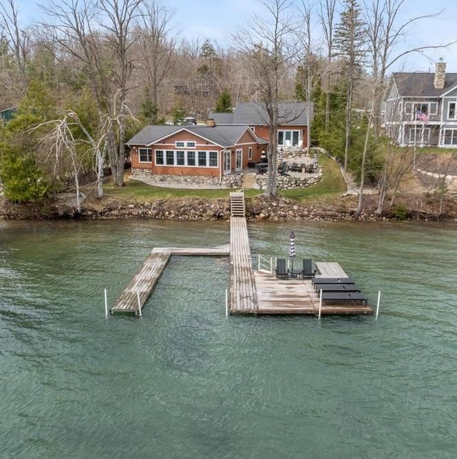 3056 Hilton Lane Petoskey MI 49770