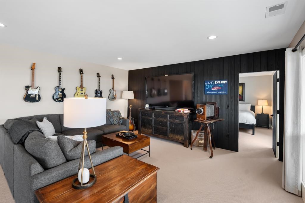 914 Country Lane Petoskey MI 49770