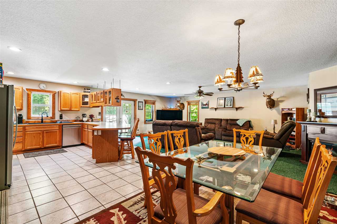 7555 E Mitchell Road Petoskey MI 49770