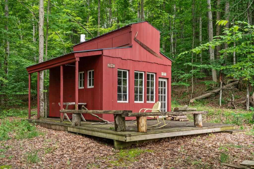 5613 Division Road Harbor Springs MI 49740