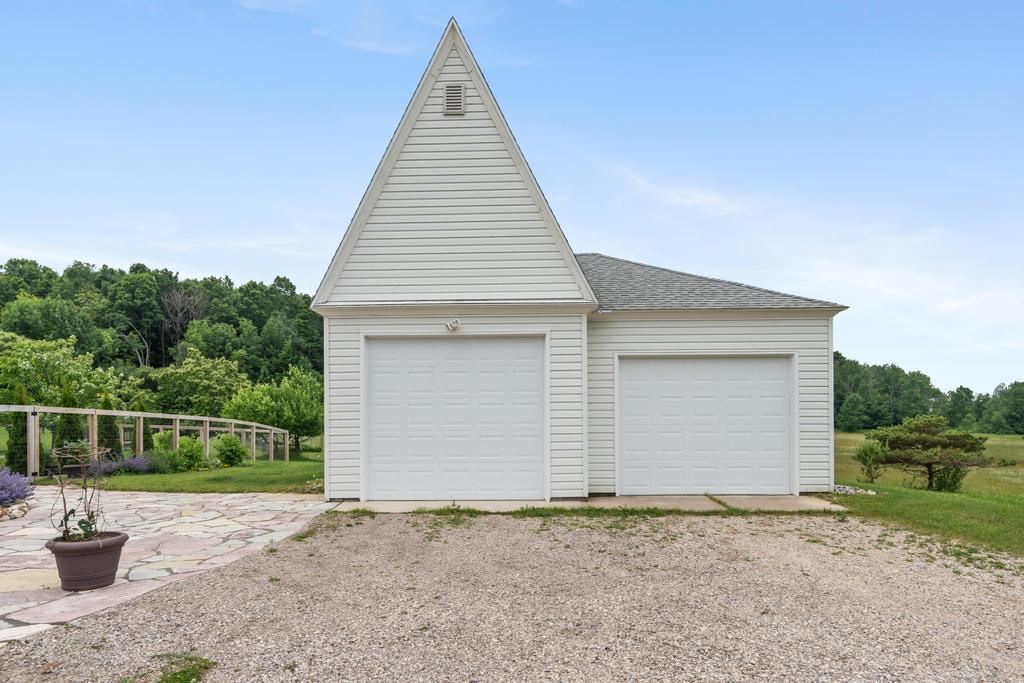 5613 Division Road Harbor Springs MI 49740