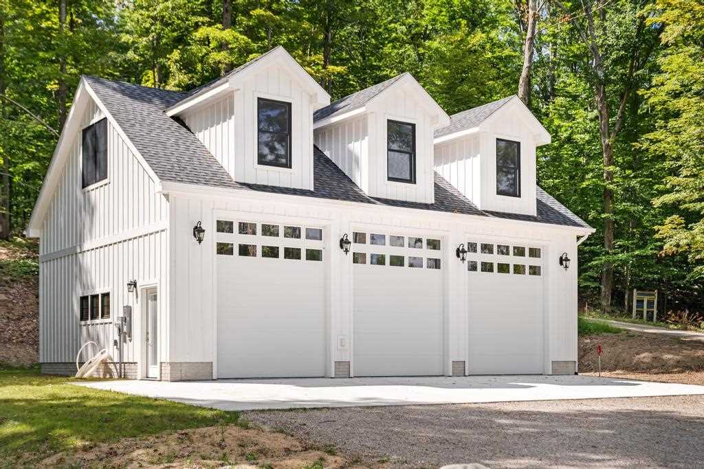 3370 Chula Vista Drive East Jordan MI 49727