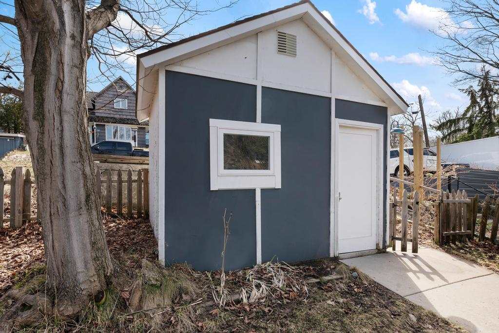 312 Grove Street Petoskey MI 49770