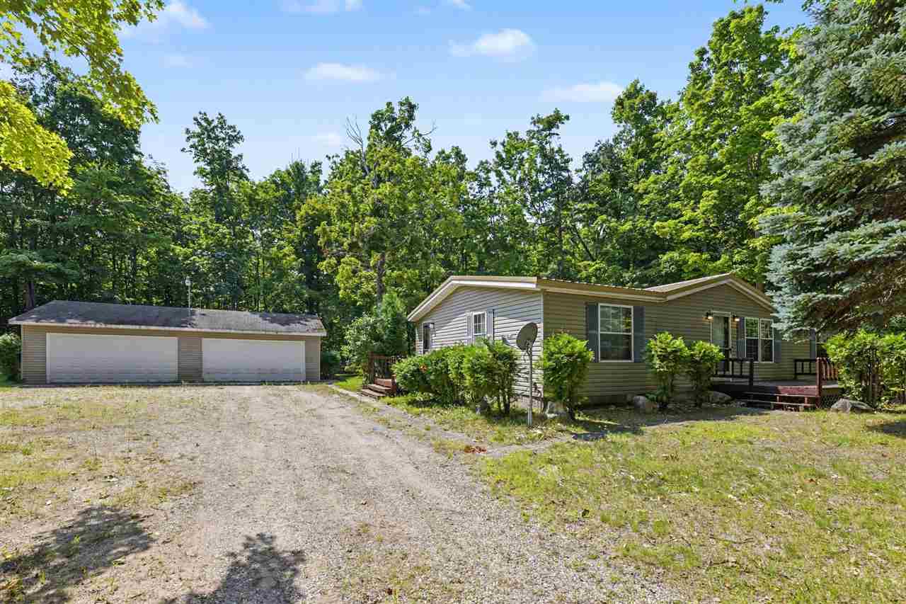 9080 Cedarhurst Drive Cheboygan MI 49721