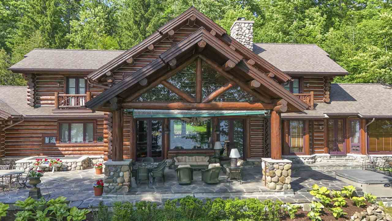 6166 Lake Grove Road Petoskey MI 49770