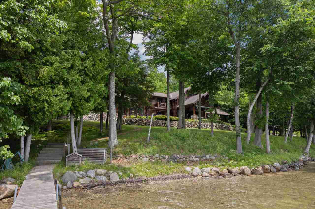 6166 Lake Grove Road Petoskey MI 49770