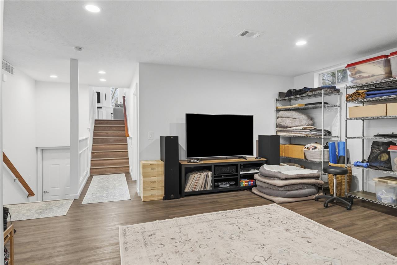 1101 Quaker Valley Drive Traverse City MI 49686