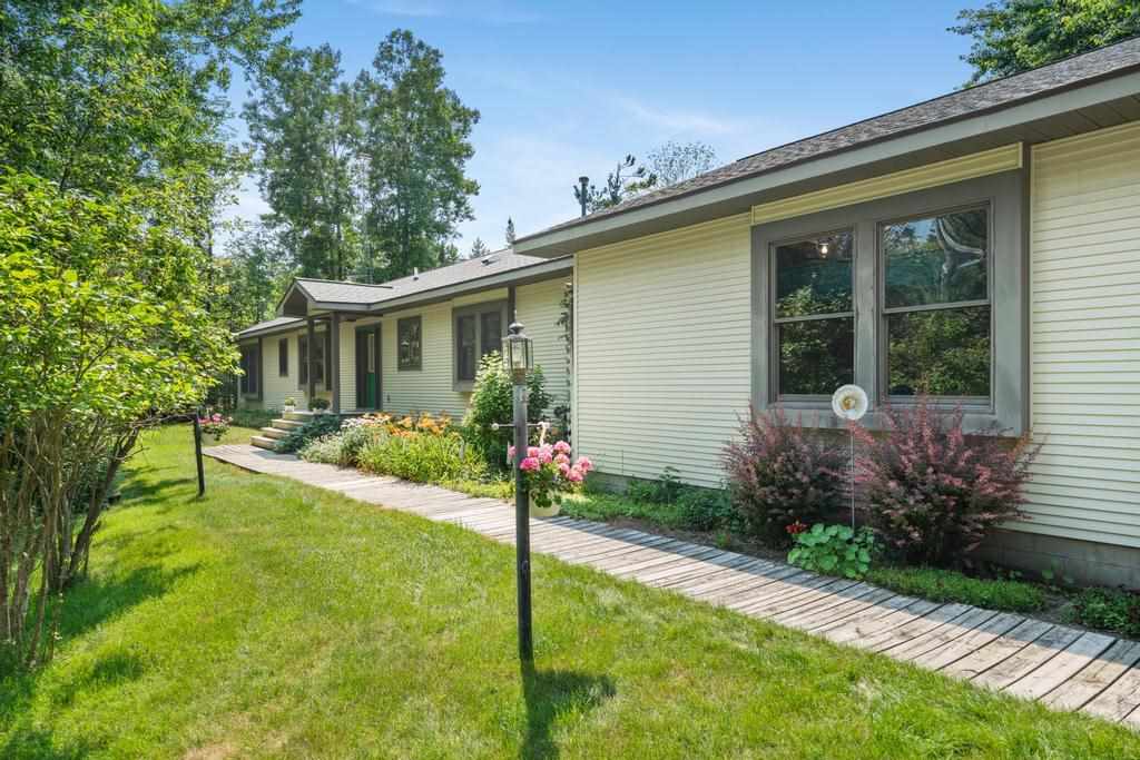1530 N Wahbee Avenue Indian River MI 49749