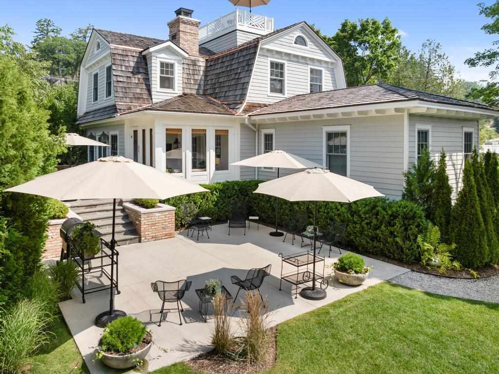 582 E Main Street Harbor Springs MI 49740