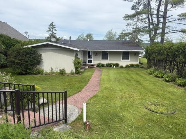 8630 Curtis Lane Petoskey MI 49770