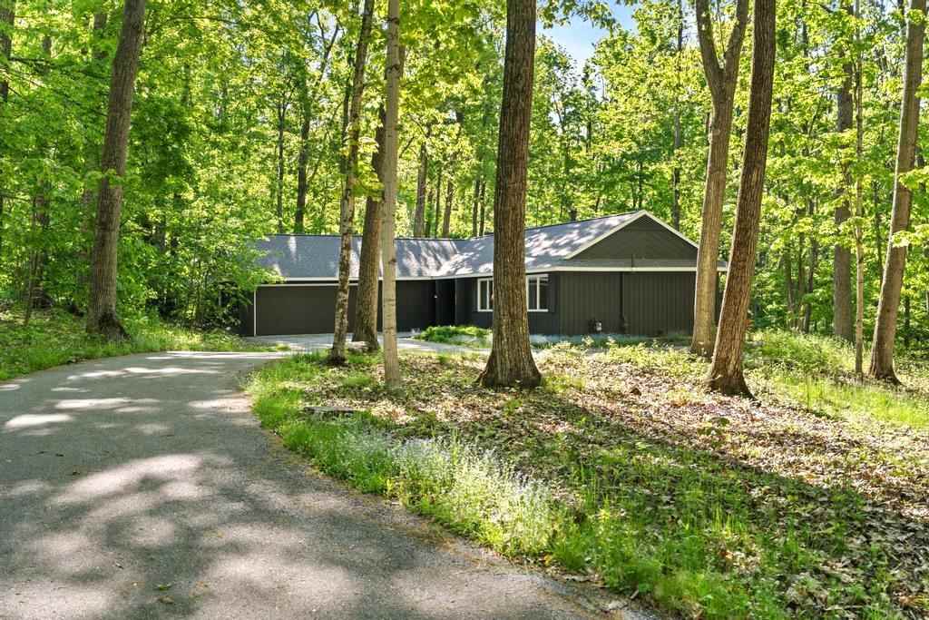1566 Candlewood Harbor Springs MI 49740