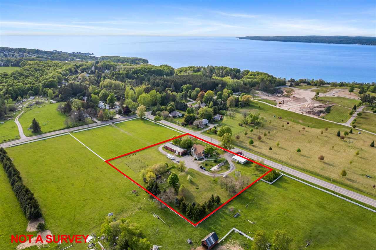 2035 W Sheridan Road Petoskey MI 49770