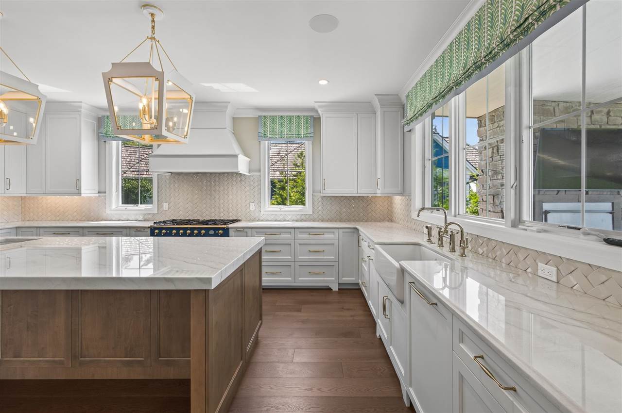 7615 Oyster Bay Drive Charlevoix MI 49712