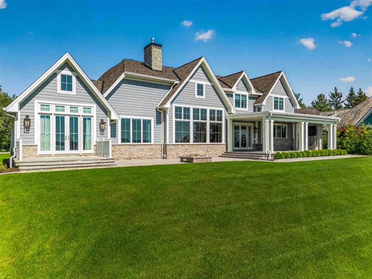 7615 Oyster Bay Drive Charlevoix MI 49712