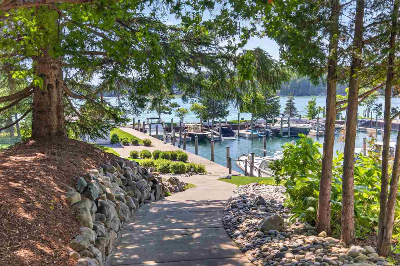 7615 Oyster Bay Drive Charlevoix MI 49712