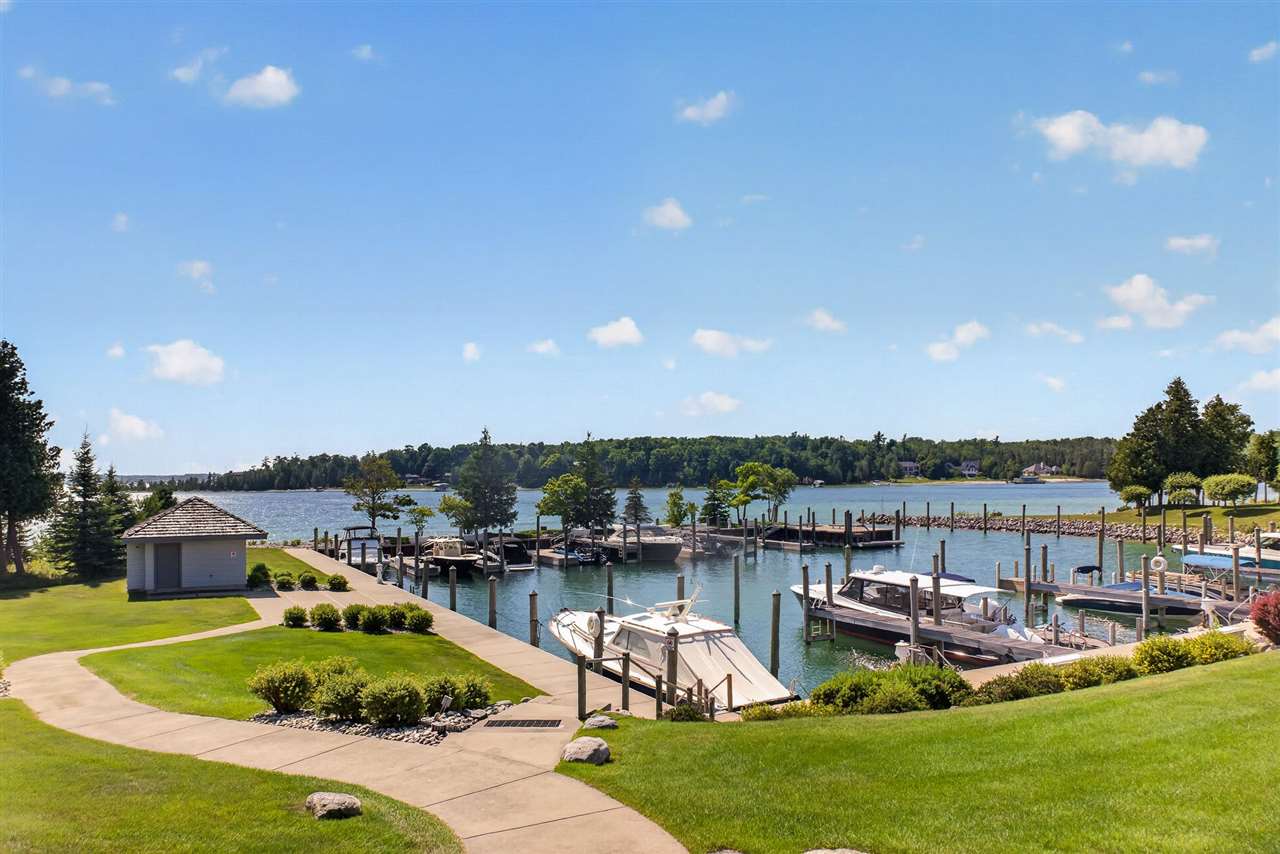 7615 Oyster Bay Drive Charlevoix MI 49712