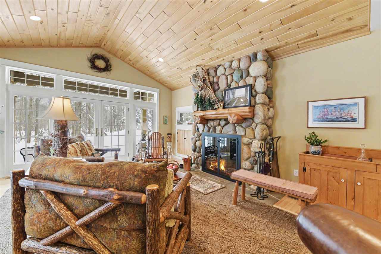 2670 Larks Lake Harbor Springs MI 49740