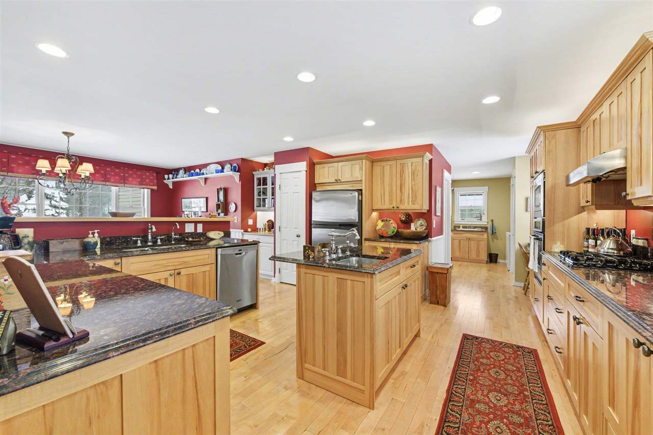 2670 Larks Lake Harbor Springs MI 49740