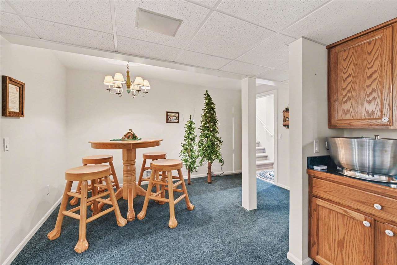 2670 Larks Lake Harbor Springs MI 49740