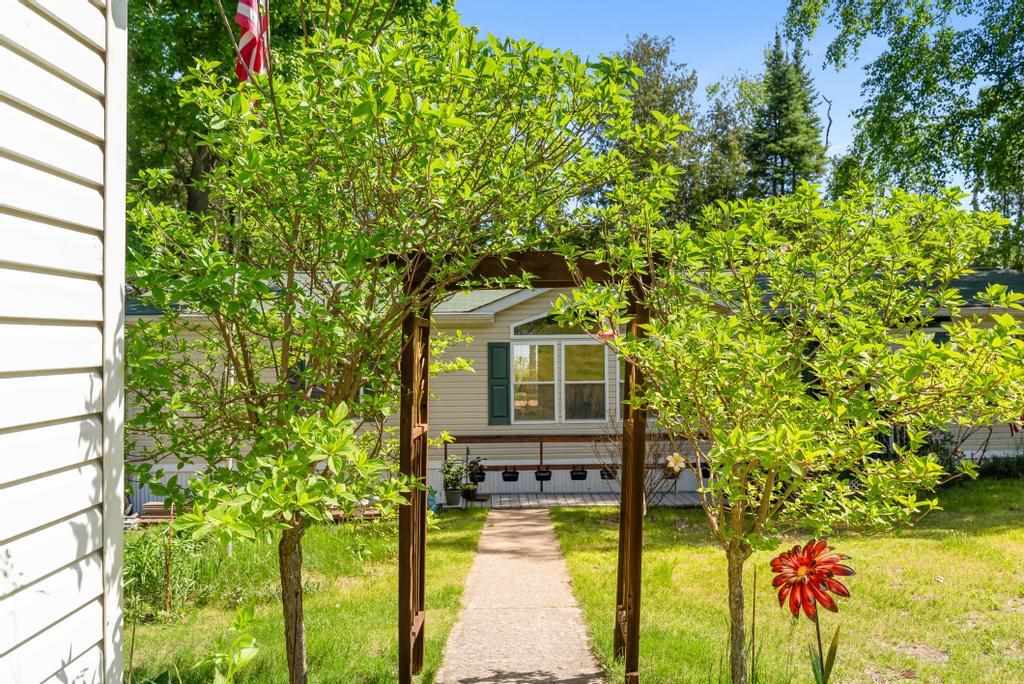 07525 Karlee Court Charlevoix MI 49720