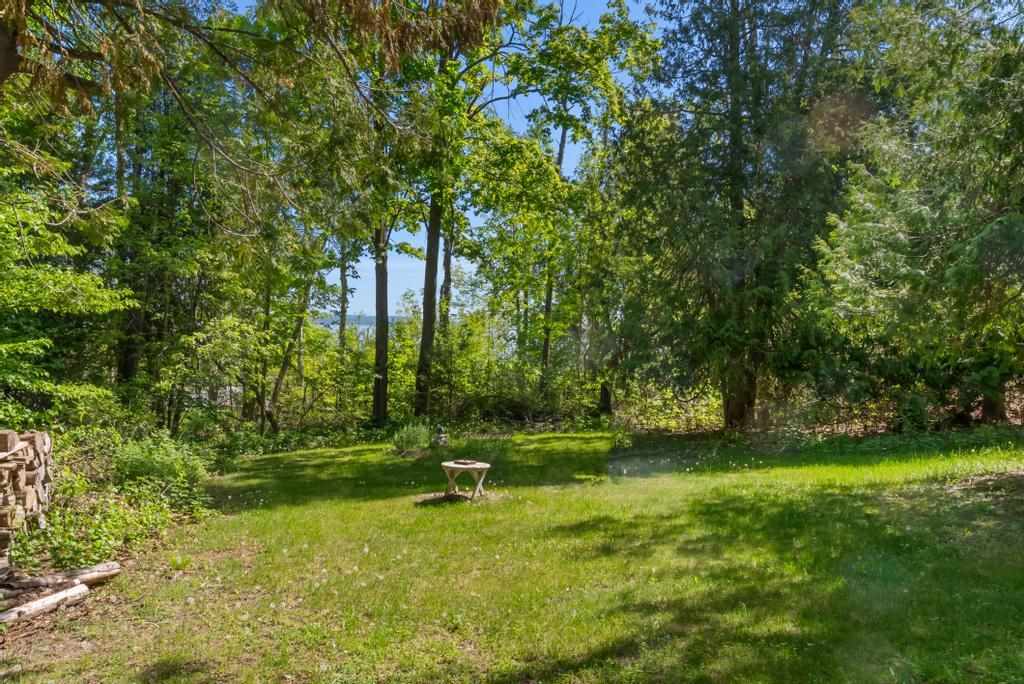 07525 Karlee Court Charlevoix MI 49720