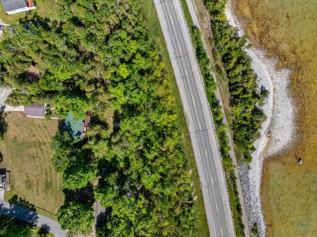 07525 Karlee Court Charlevoix MI 49720