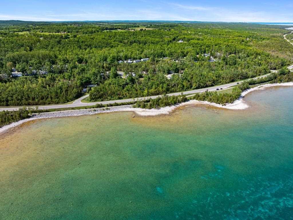 07525 Karlee Court Charlevoix MI 49720