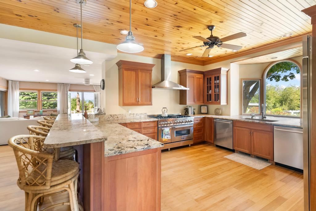 2035 W Sheridan Road Petoskey MI 49770