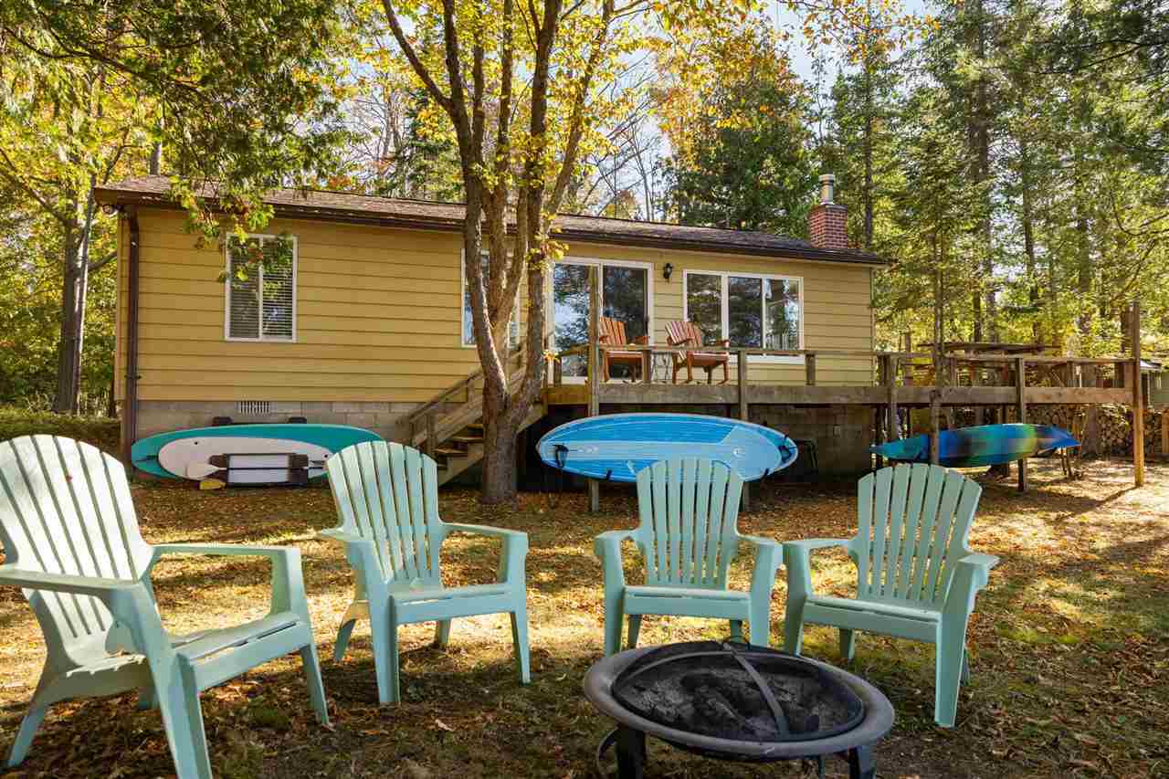 11269 Lakeshore Drive Charlevoix MI 49720
