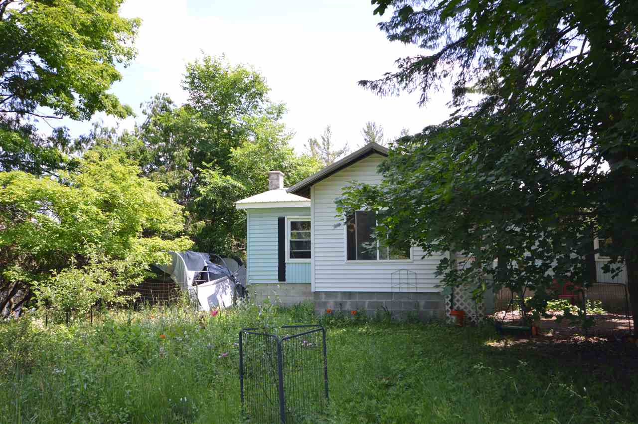 6021 Rustic Road Petoskey MI 49770