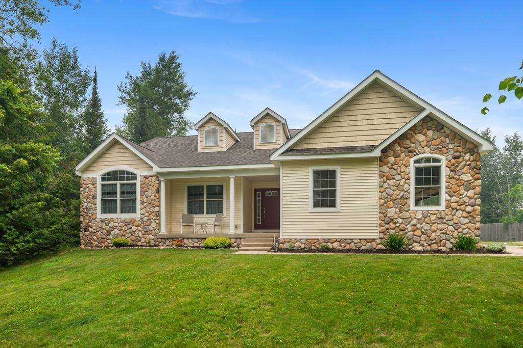 18701 Clipperview Road Charlevoix MI 49720-0000