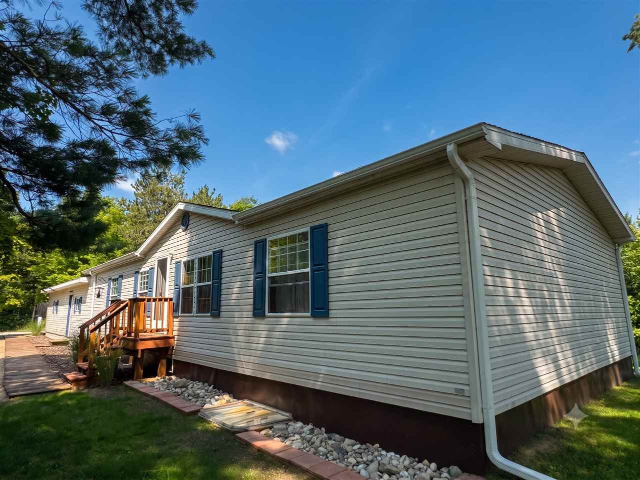 6229 E Brutus Road Alanson MI 49706