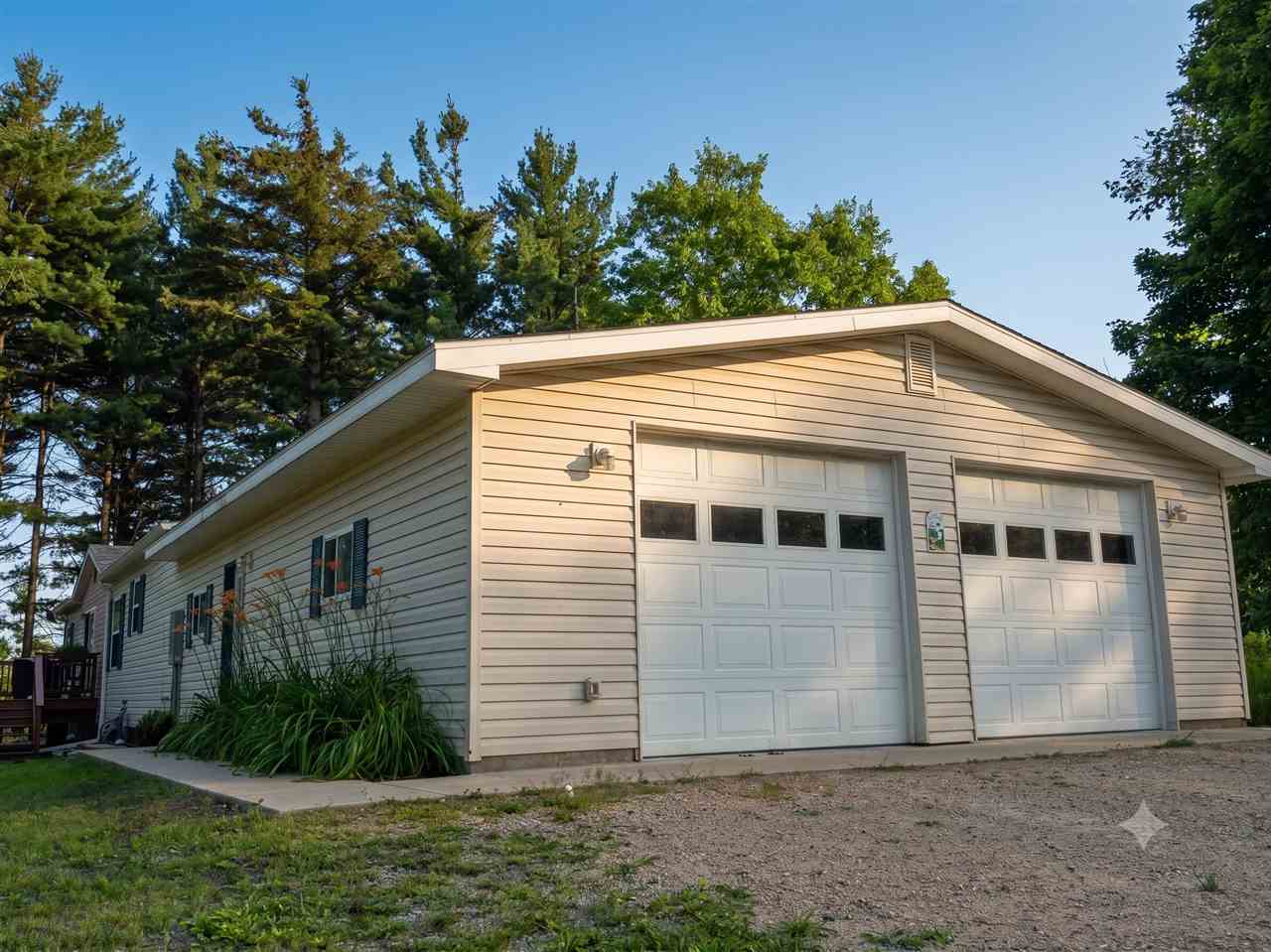 6229 E Brutus Road Alanson MI 49706