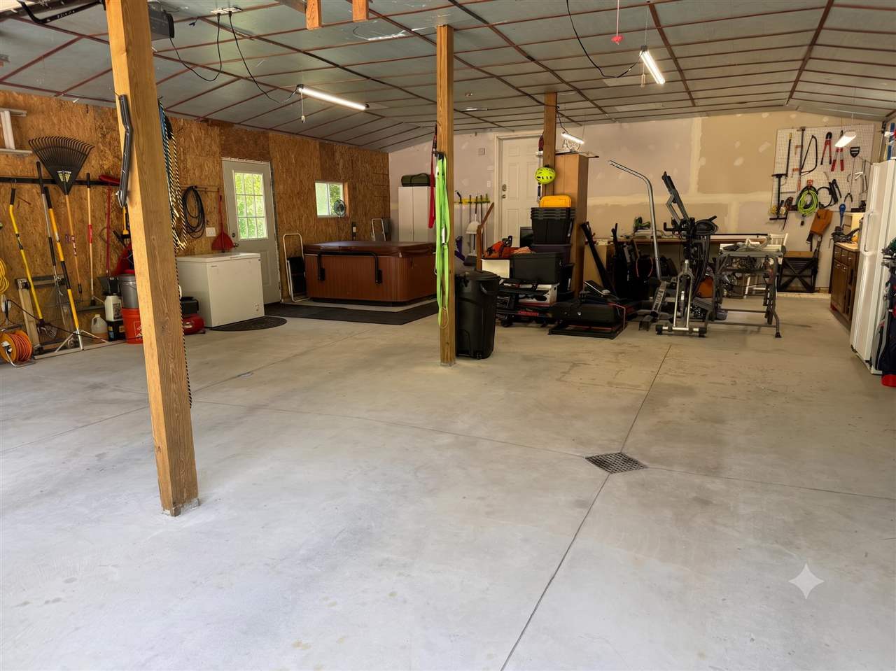 6229 E Brutus Road Alanson MI 49706