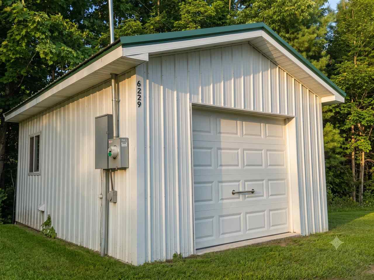 6229 E Brutus Road Alanson MI 49706