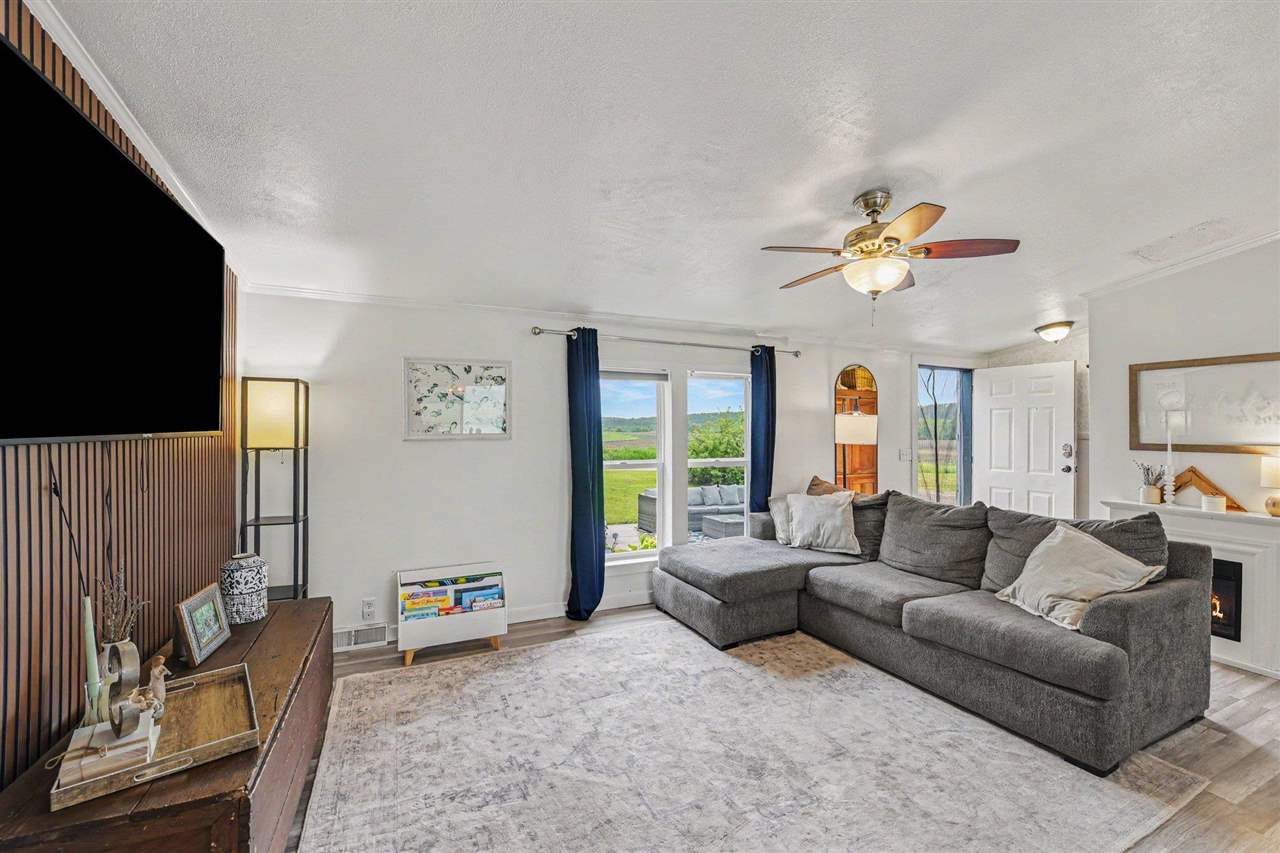 14625 Springwood Charlevoix MI 49720