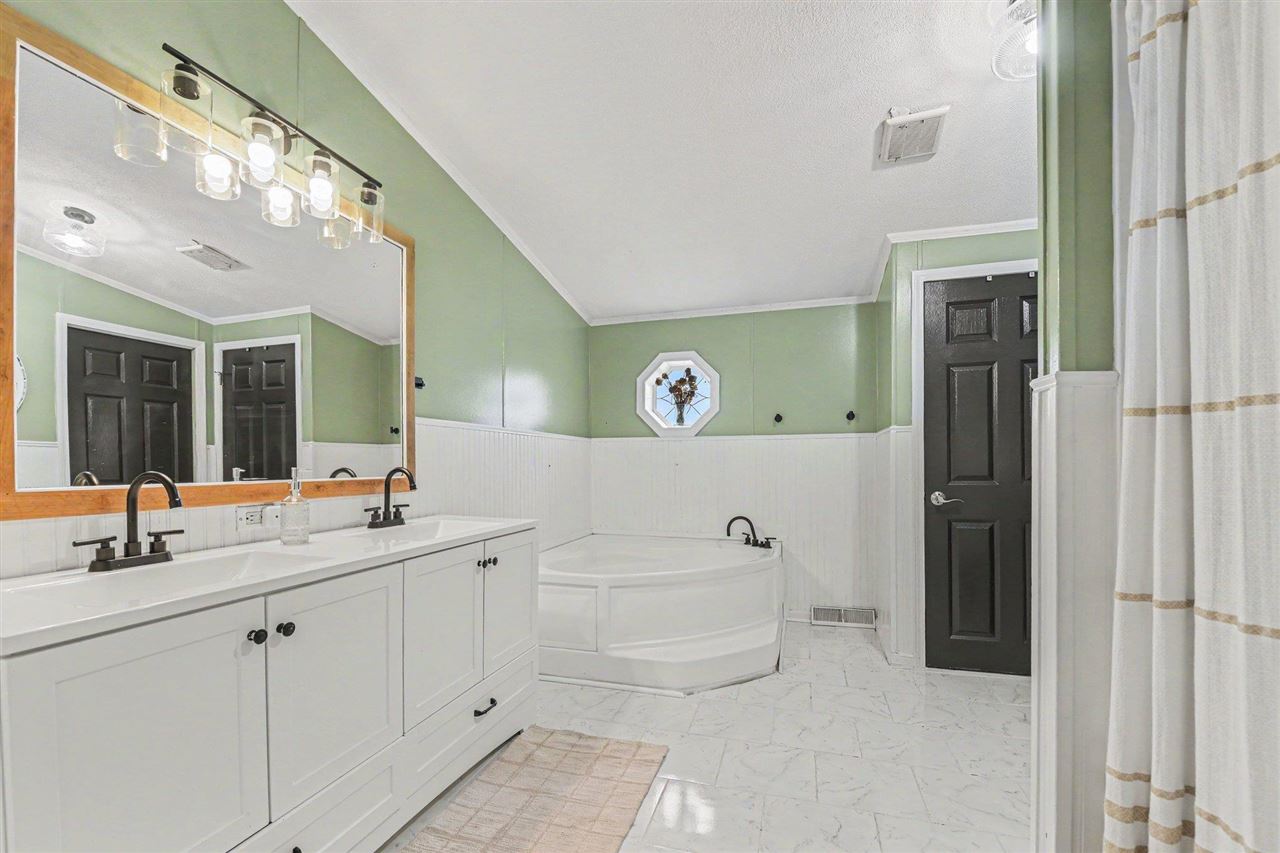14625 Springwood Charlevoix MI 49720
