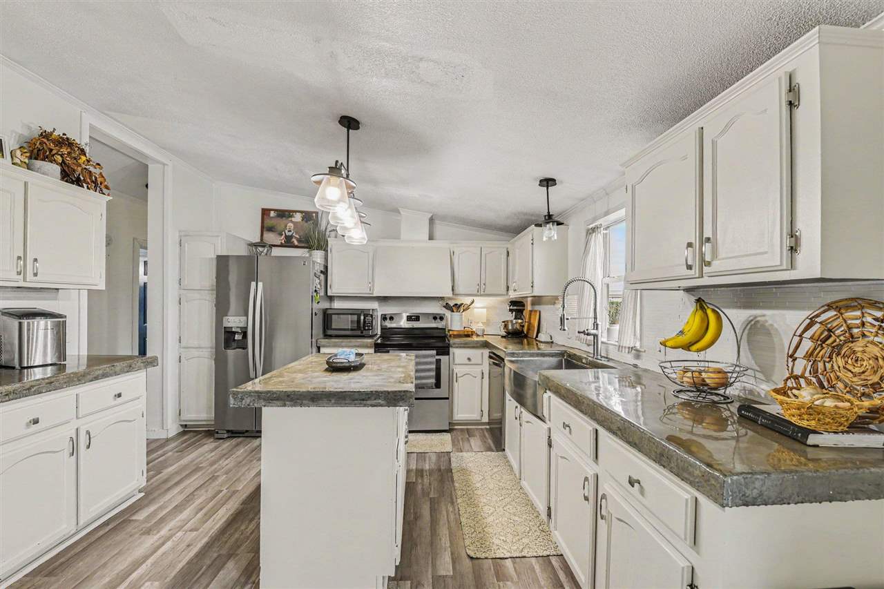 14625 Springwood Charlevoix MI 49720
