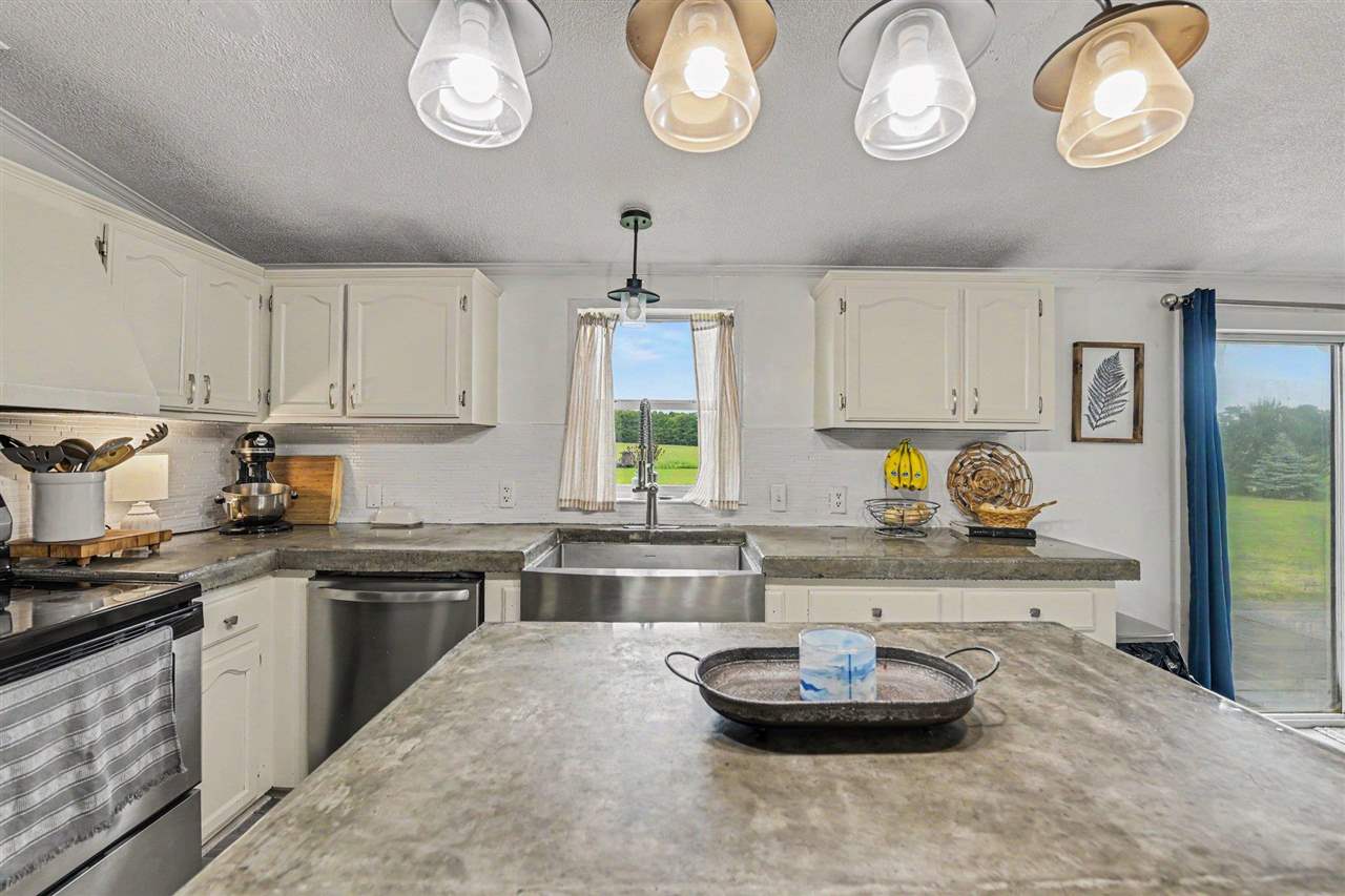 14625 Springwood Charlevoix MI 49720