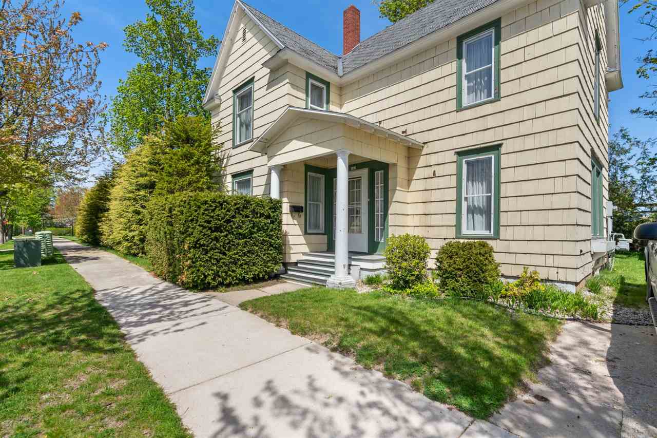 313 Summit Street Petoskey MI 49770