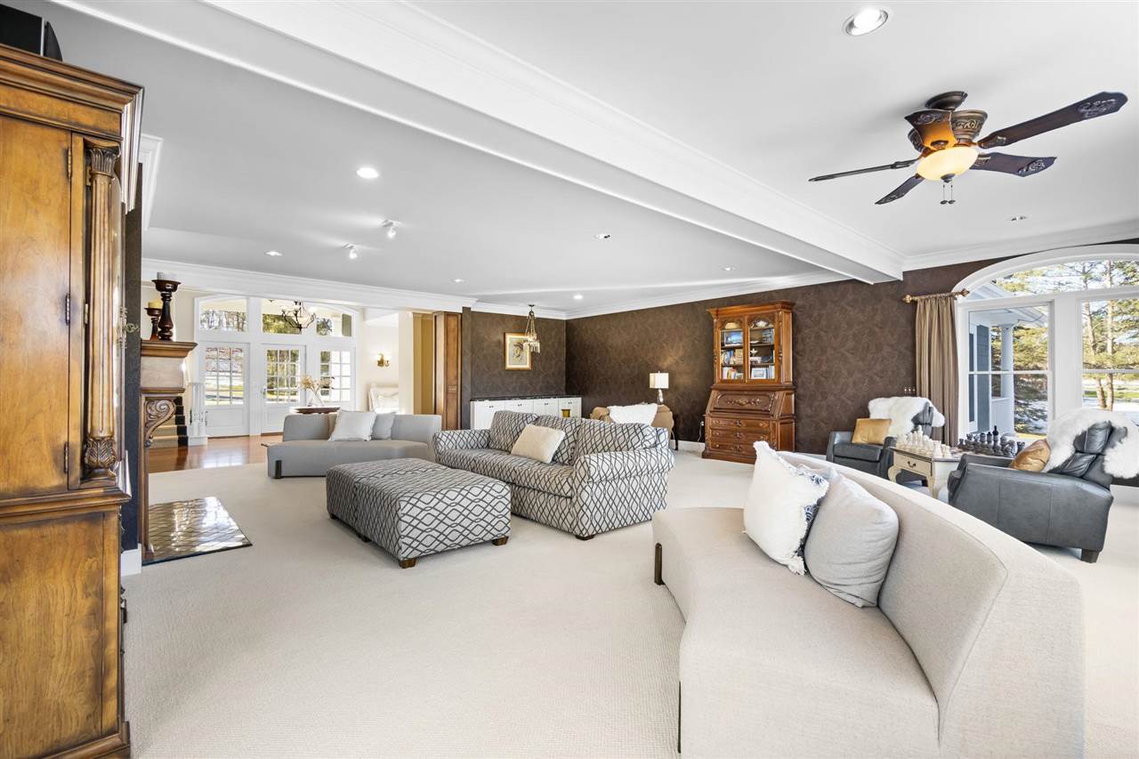 2286 Pinecrest Harbor Springs MI 49740