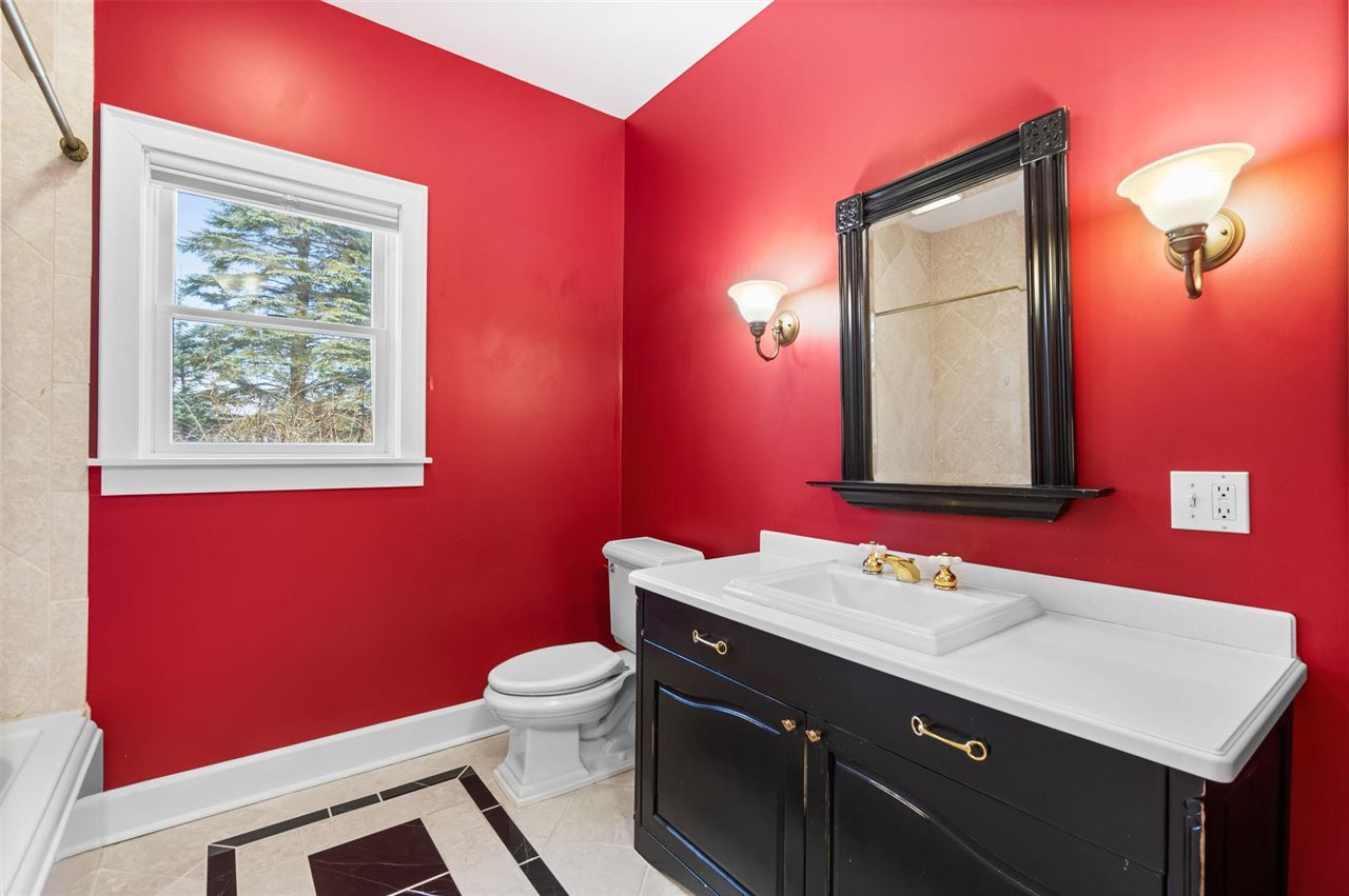 2286 Pinecrest Harbor Springs MI 49740