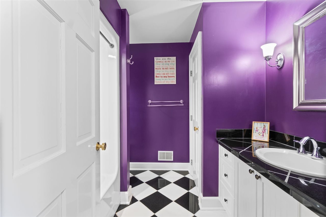 2286 Pinecrest Harbor Springs MI 49740