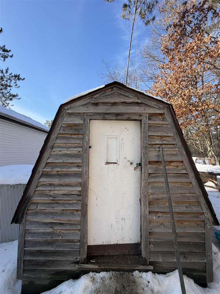 3821 Henry Highway Lewiston MI 49756