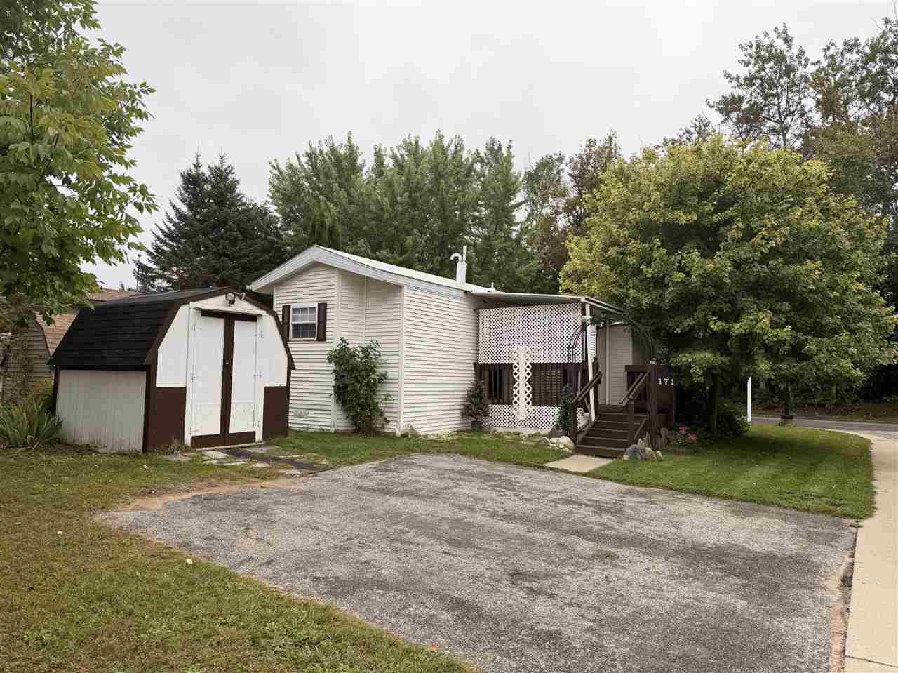 6685 N M-66 Charlevoix MI 49720