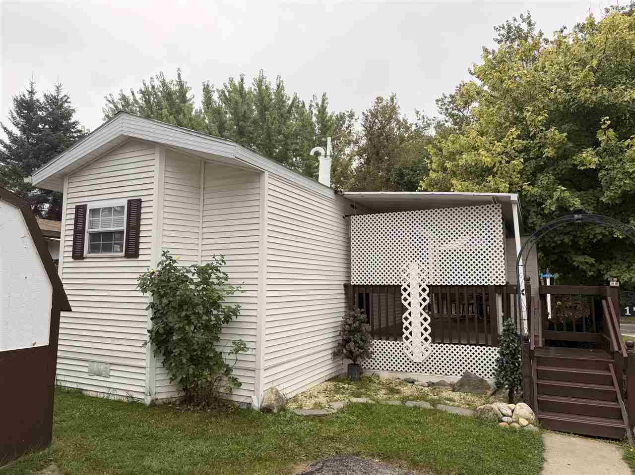 6685 N M-66 Charlevoix MI 49720