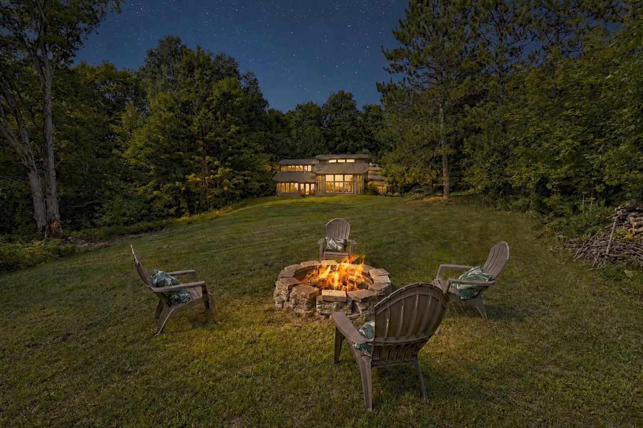 715 Sequanota East Jordan MI 49727
