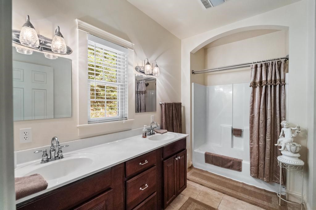 1051 Autumn Lane Petoskey MI 49770