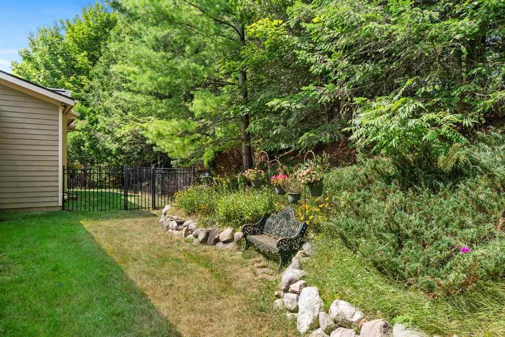 1051 Autumn Lane Petoskey MI 49770