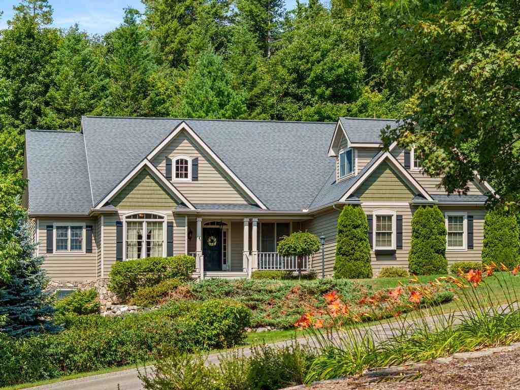 1051 Autumn Lane Petoskey MI 49770